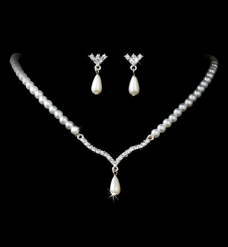 Soft V Teardrop Pearl & Crystal Bridal Jewelry Set